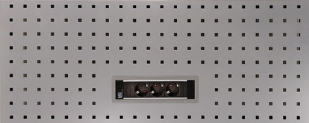 REIKÄLEVY PISTORASIALLA 3X230V 285-001P-1
